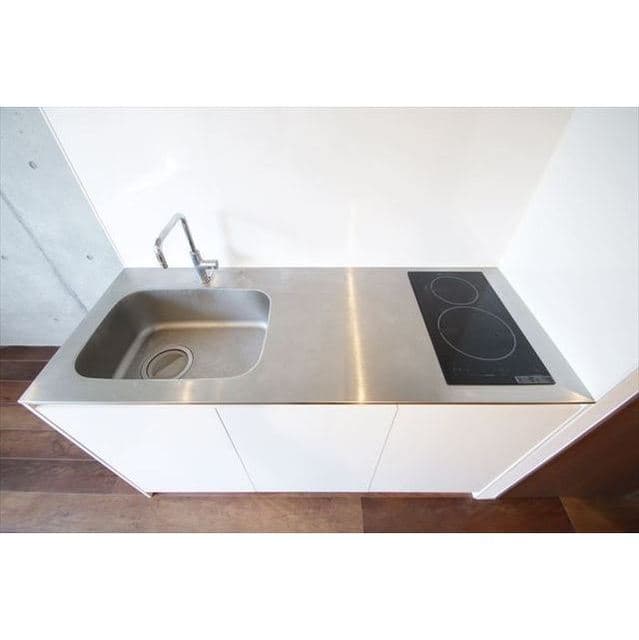Room image 8