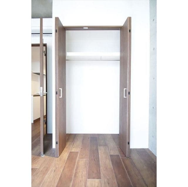 Room image 13