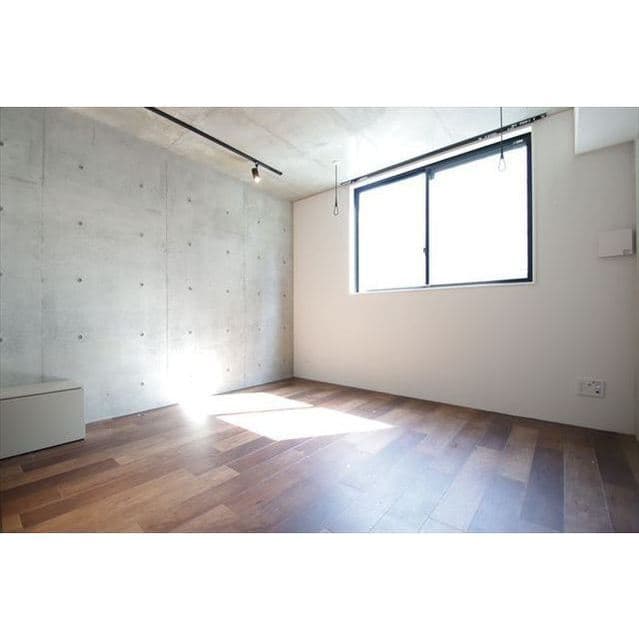 Room image 14