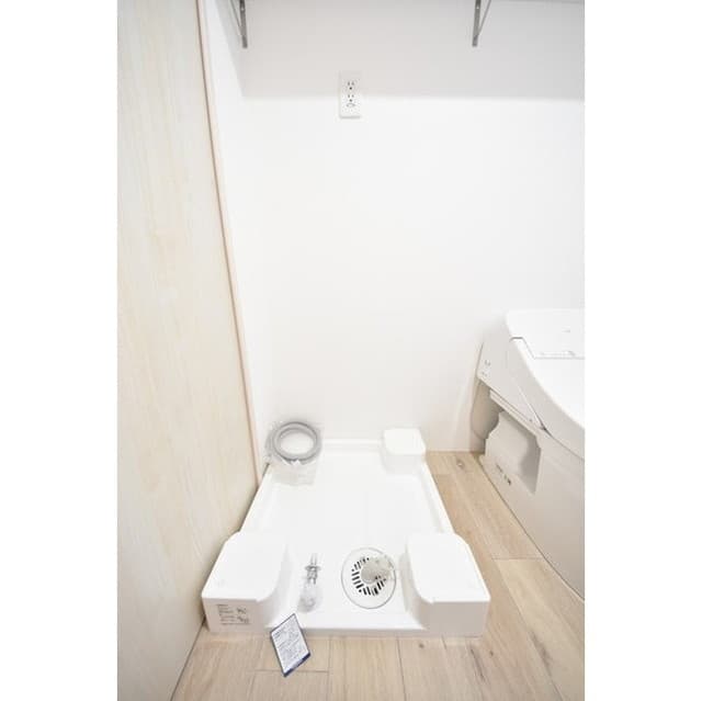 Room image 12