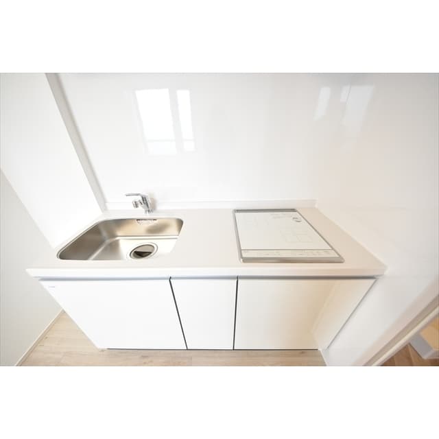 Room image 8