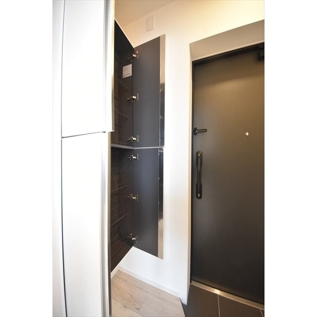 Room image 9