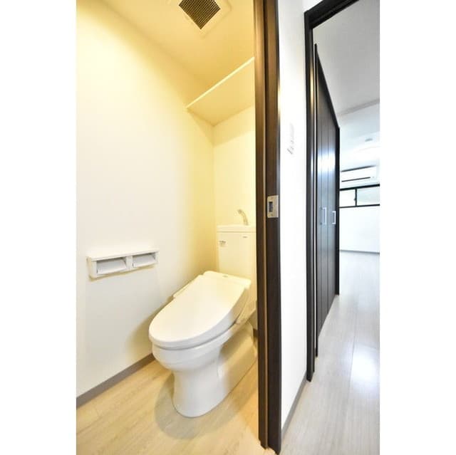 Room image 9