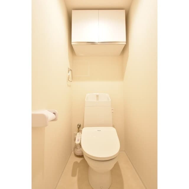 Room image 10
