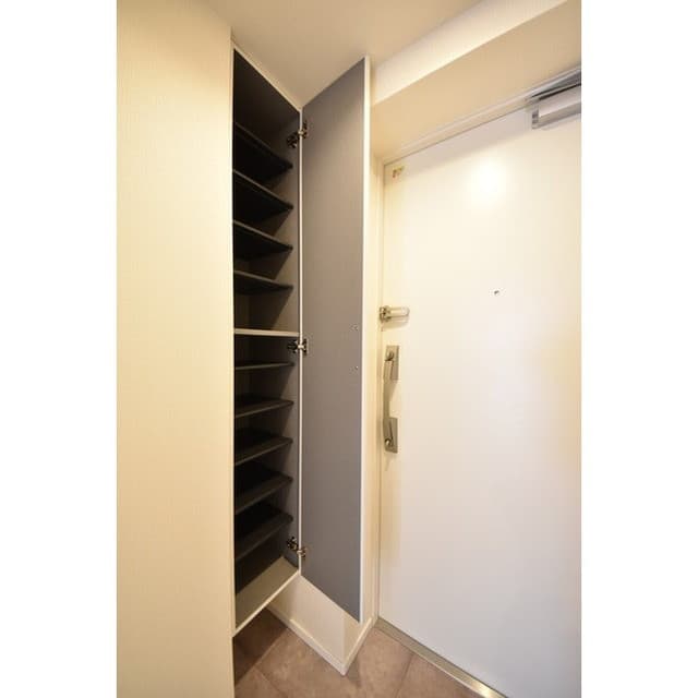 Room image 9
