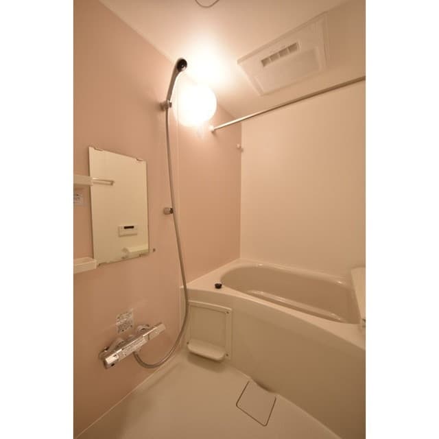 Room image 13