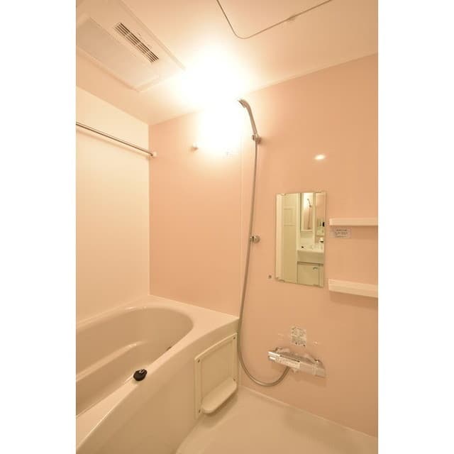 Room image 11