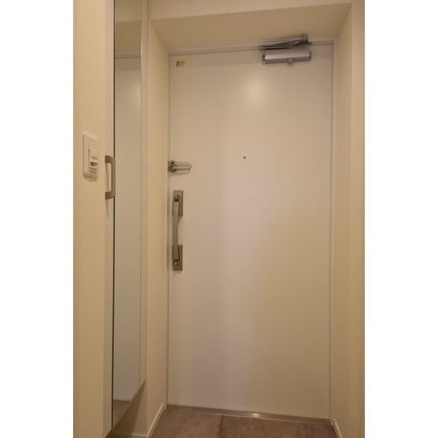 Room image 8