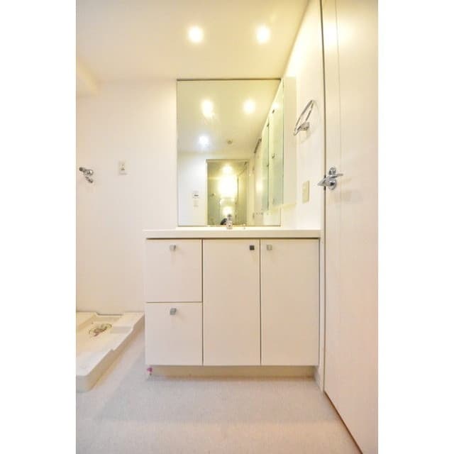 Room image 14