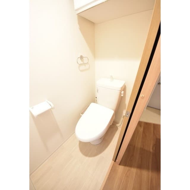 Room image 9