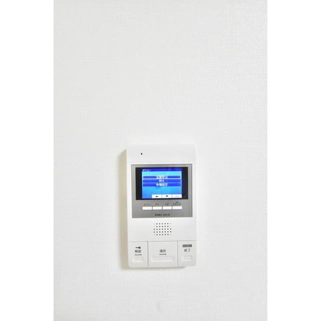 Room image 16