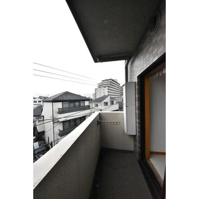 Room image 14