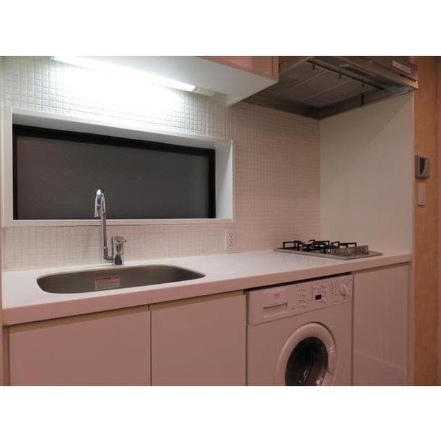 Room image 12