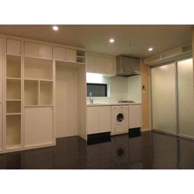 Room image 8