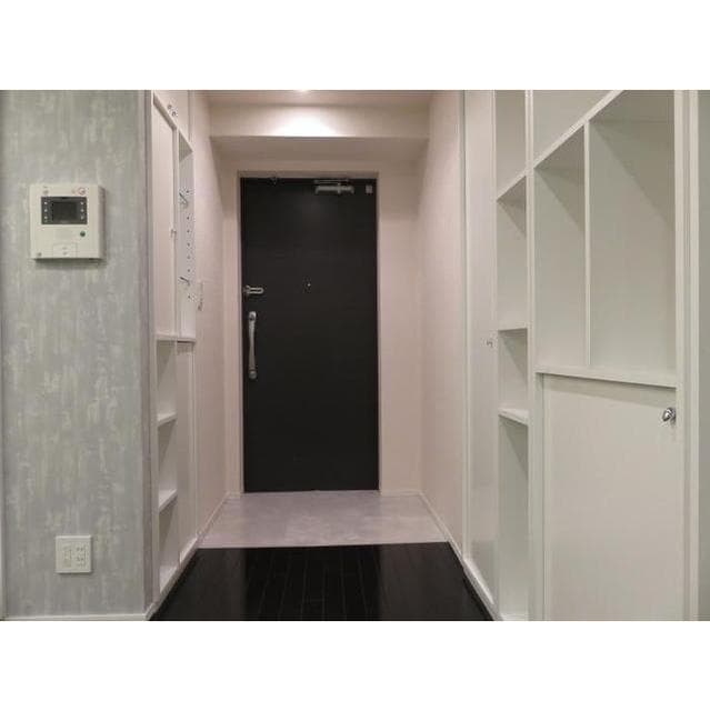 Room image 9