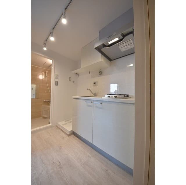 Room image 10
