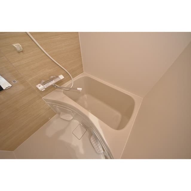 Room image 13