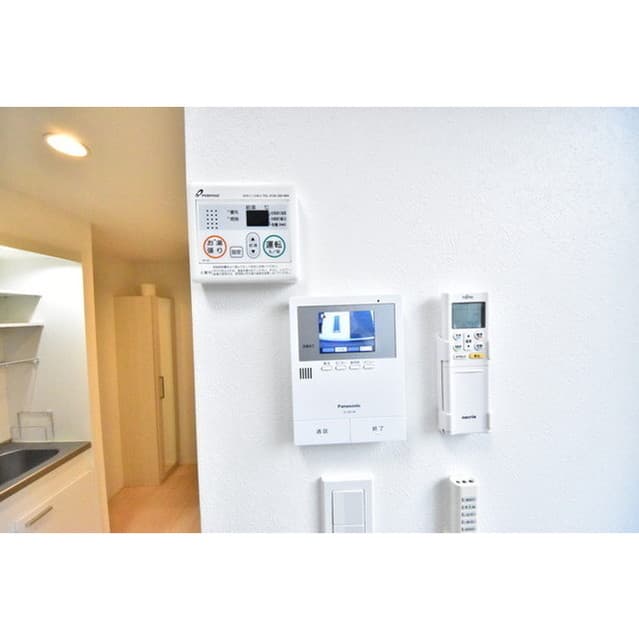 Room image 10
