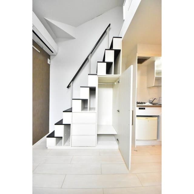 Room image 11