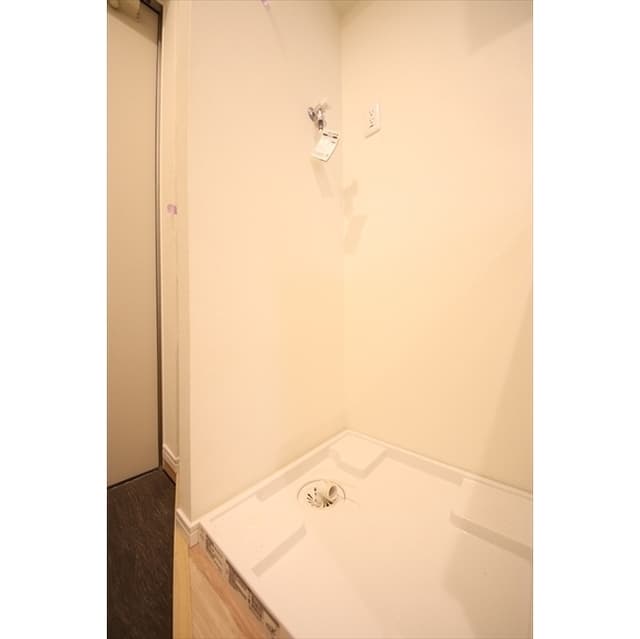 Room image 12