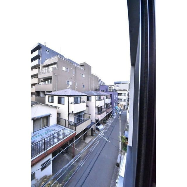 Room image 13