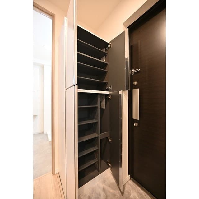 Room image 10