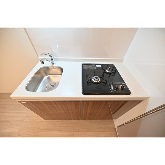 Room image 8