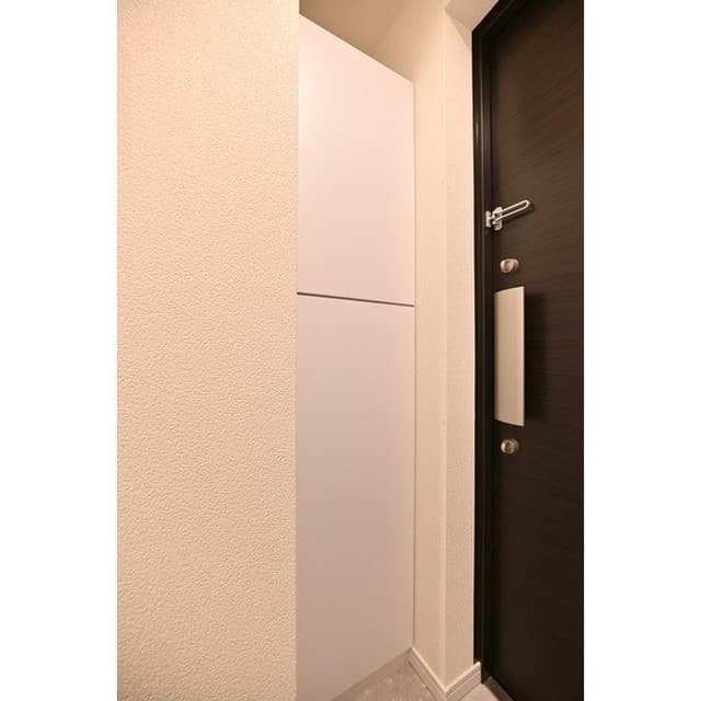 Room image 10