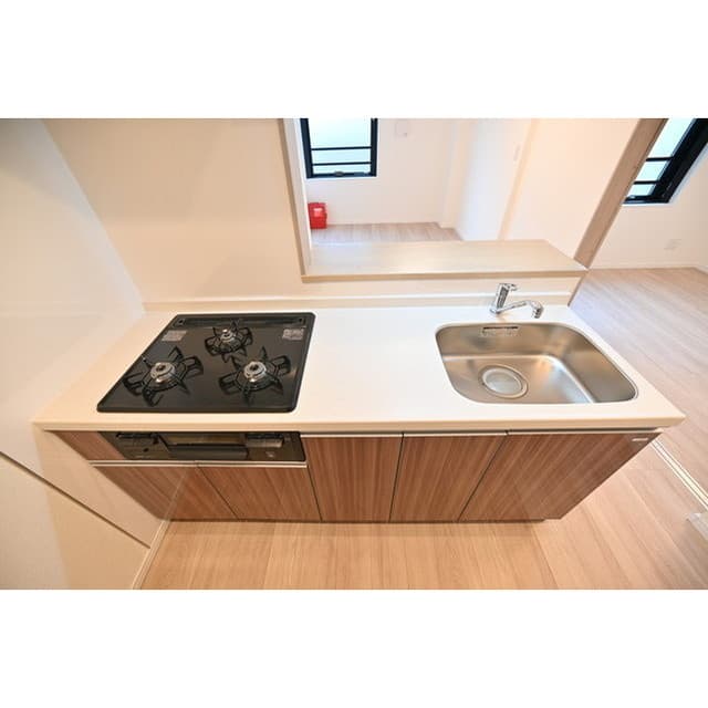 Room image 8
