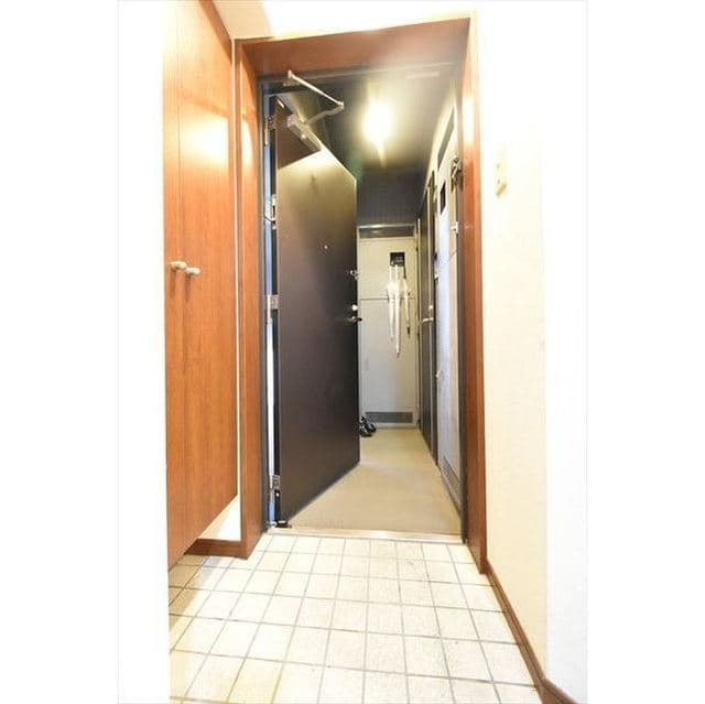 Room image 13