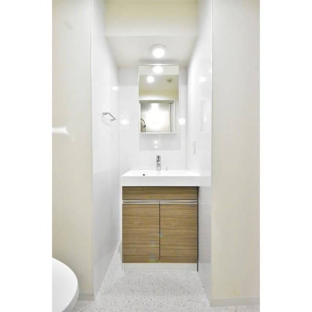 Room image 11
