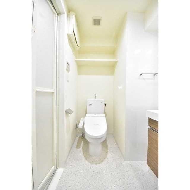 Room image 12