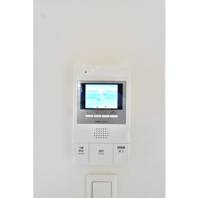 Room image 16