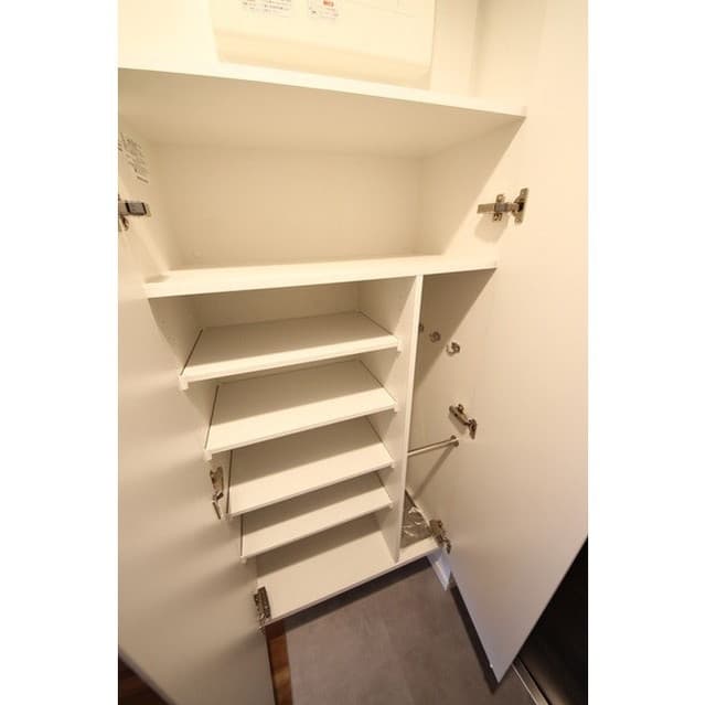 Room image 10