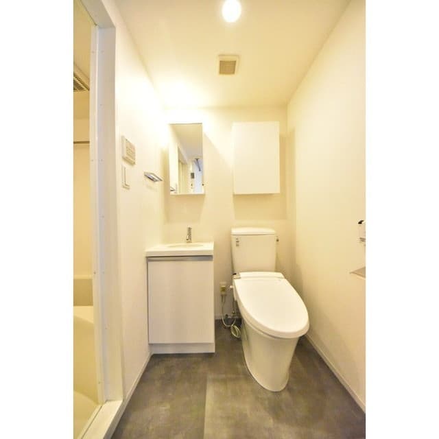 Room image 10
