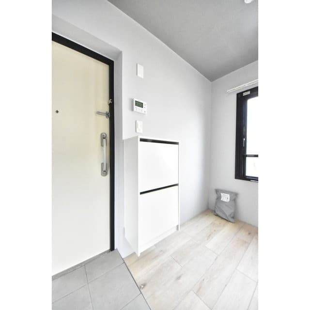 Room image 10