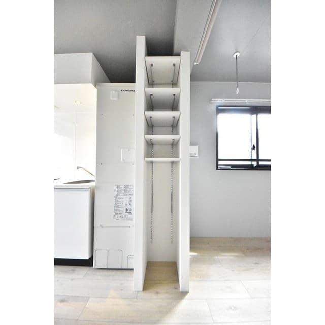 Room image 12