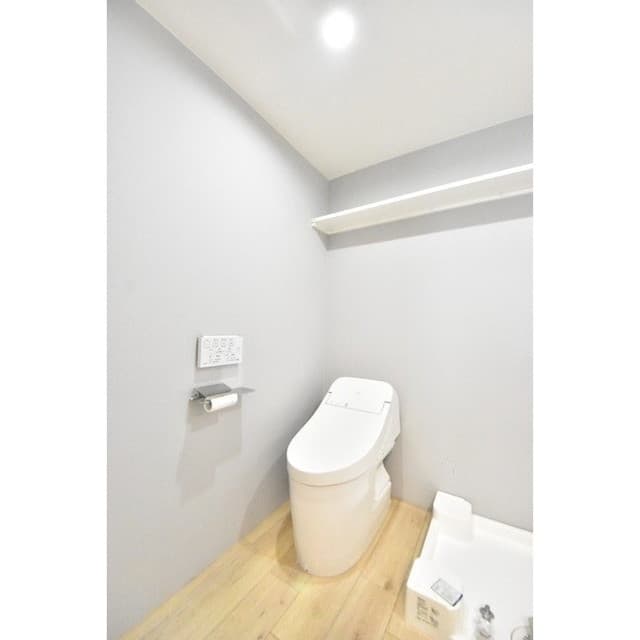 Room image 16
