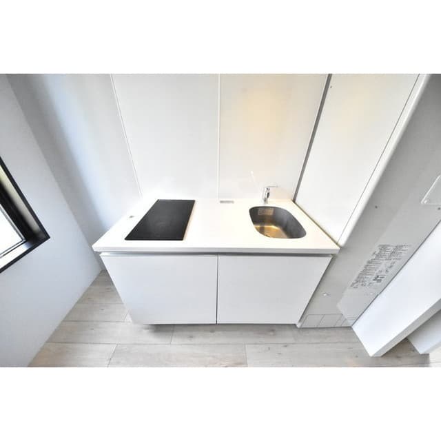 Room image 8