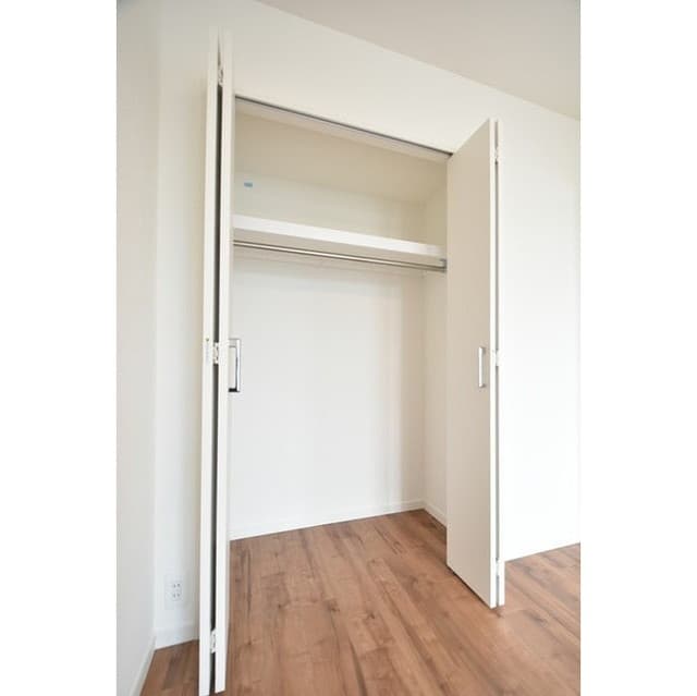 Room image 15