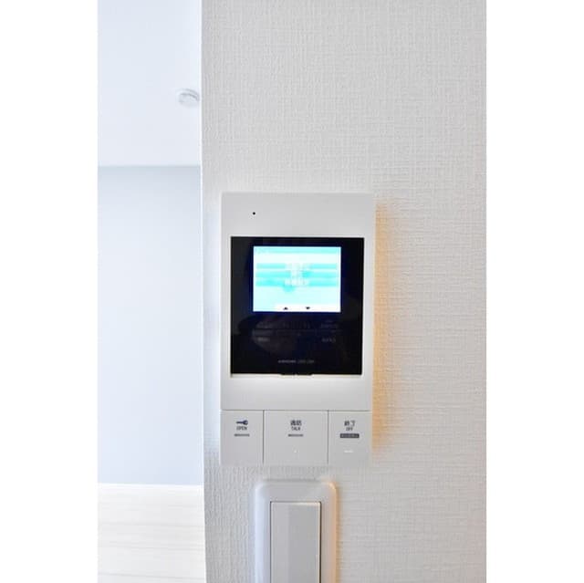 Room image 11