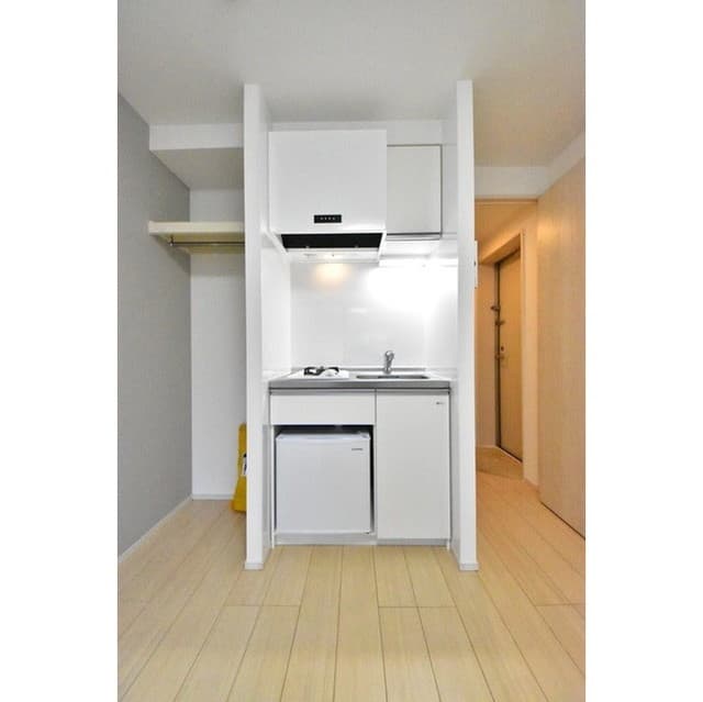 Room image 12