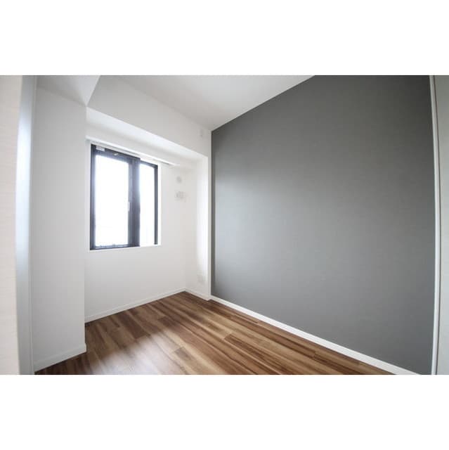 Room image 16