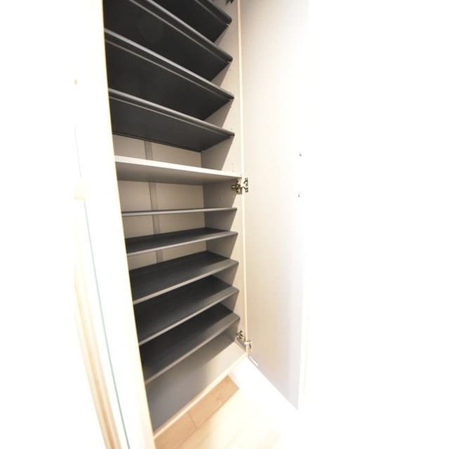 Room image 11