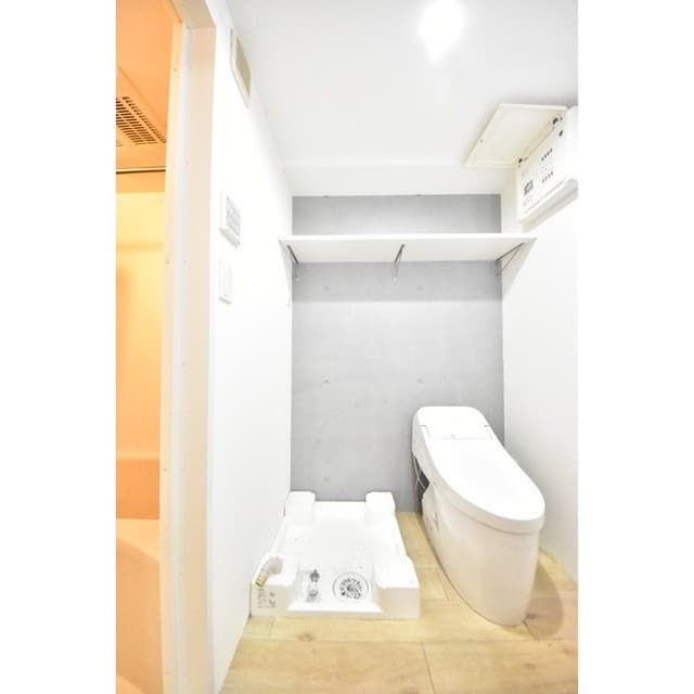 Room image 10