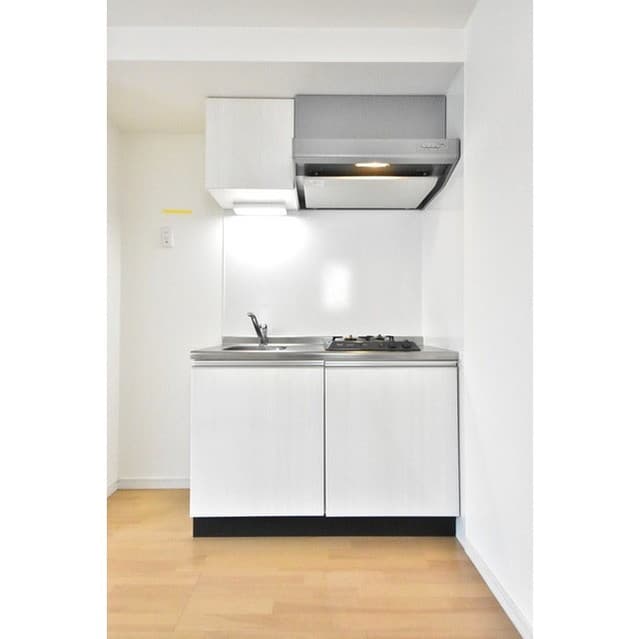 Room image 12