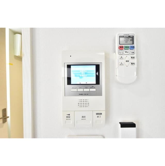 Room image 13