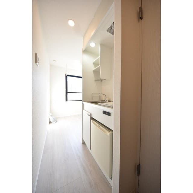 Room image 12