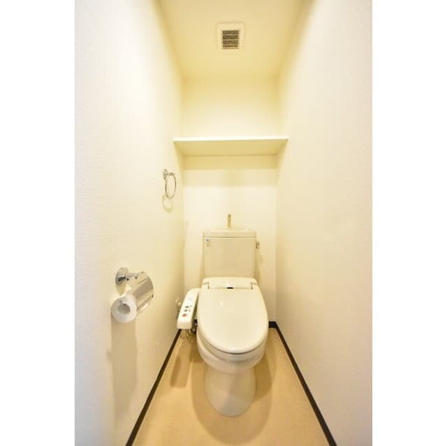 Room image 10