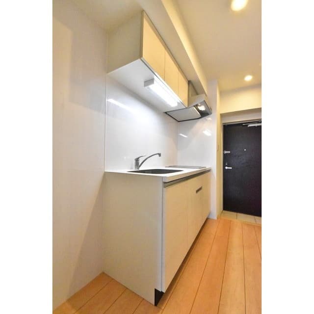 Room image 13